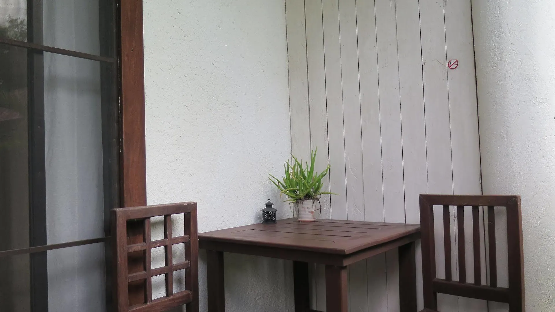 Panglao Palms Apartelle